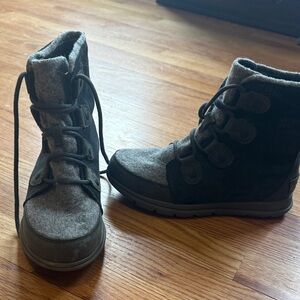Sorel Black and Gray Winter Boots
